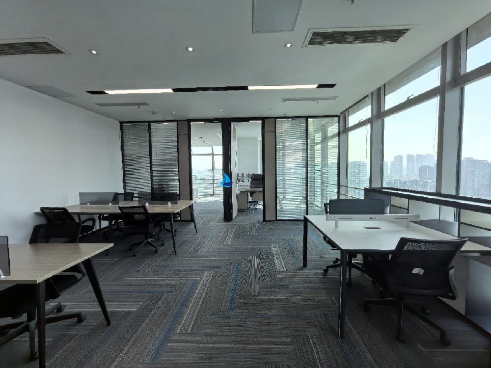 深圳碧桂园凤凰智谷176㎡出租｜可备案｜68元/㎡｜3 1格局