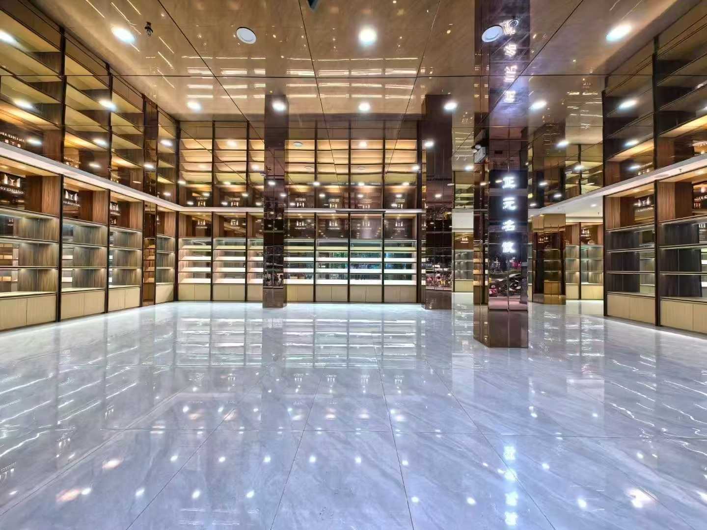 深圳华创意工社380㎡临街旺铺出租