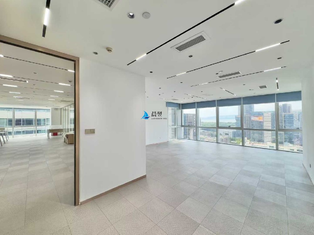 【大冲商务中心335㎡办公室出租】一手房东直租｜3 1格局｜电梯口海景